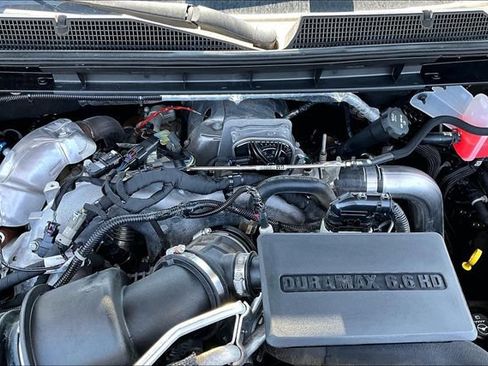 Used 2024 Chevrolet Silverado 2500 LT AWD/4WD image 32