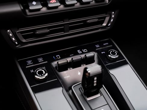 Used 2020 Porsche 911 Carrera 4S image 52