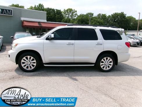 Used 2014 Toyota Sequoia Platinum RWD image 2