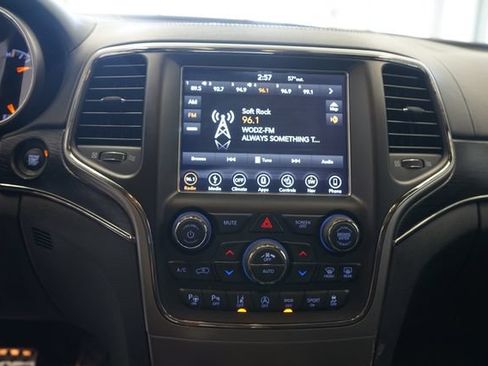 Used 2018 Jeep Grand Cherokee High Altitude AWD/4WD image 14
