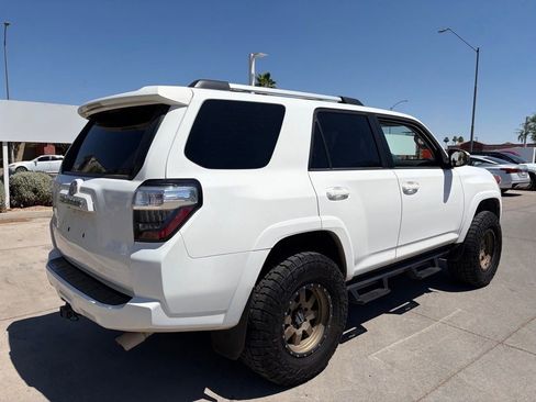 Used 2019 Toyota 4Runner SR5 AWD/4WD image 2