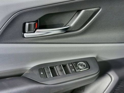 New 2027 Toyota Prius XLE FWD image 22