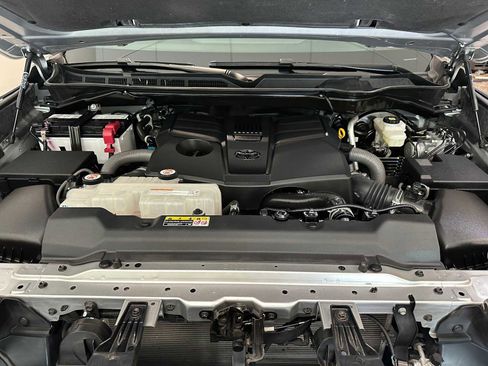 Used 2022 Toyota Tundra 1794 Edition w/ Advanced Package image 9