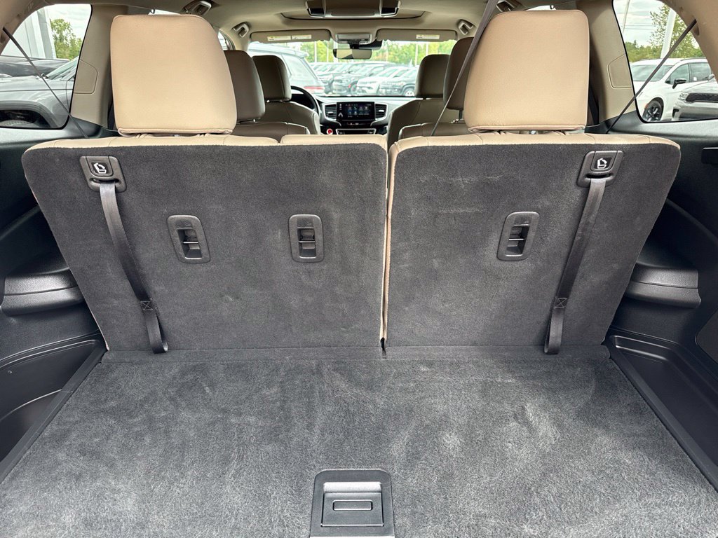 Used 2022 Honda Pilot Touring image 13