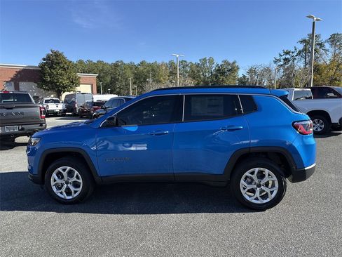 New 2026 Jeep Compass Latitude image 5
