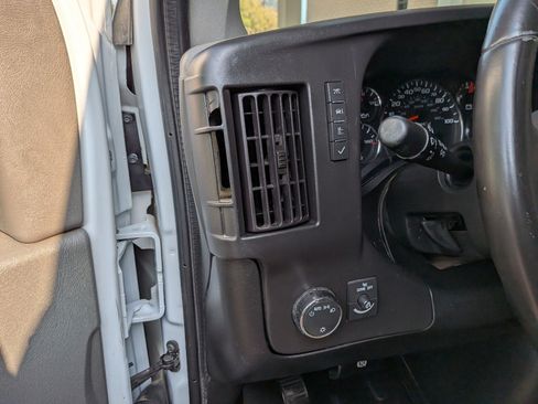Used 2023 Chevrolet Express 3500 LS RWD image 18