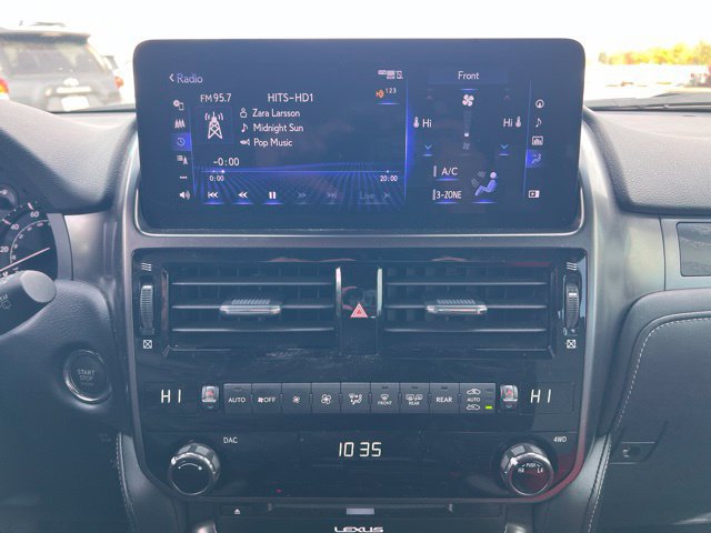 Used 2023 Lexus GX 460 w/ Black Line Special Edition AWD/4WD image 16