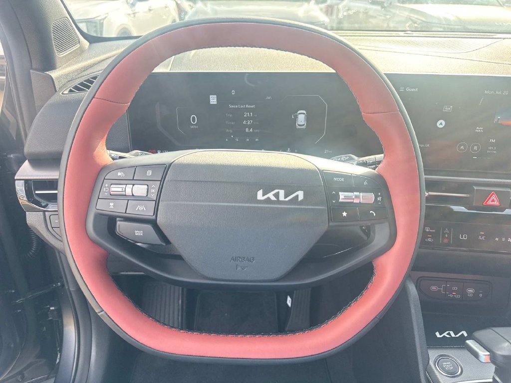 New 2026 Kia Sportage SX FWD image 23