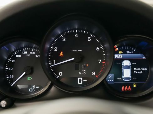 New 2026 Porsche Macan image 26