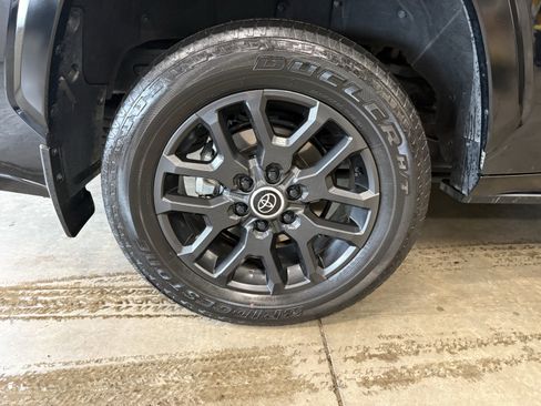 Certified 2024 Toyota Sequoia Platinum image 34