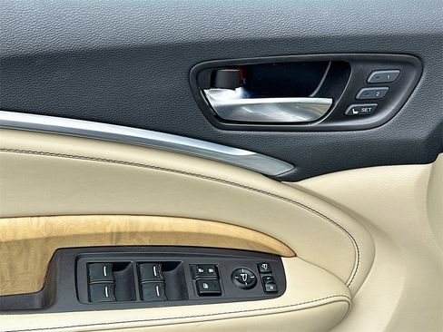 Used 2020 Acura MDX FWD w/ Advance Package image 21