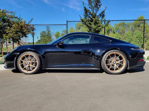 Certified 2022 Porsche 911 GT3 image 2