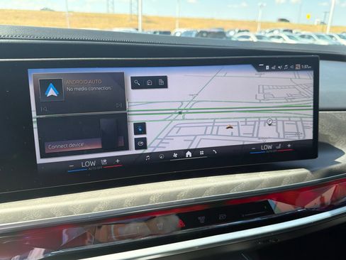 Used 2024 BMW i7 eDrive50 RWD image 12