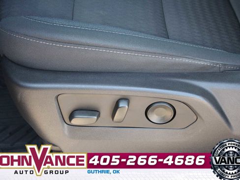 Used 2022 Chevrolet Silverado 1500 LT Trail Boss image 27