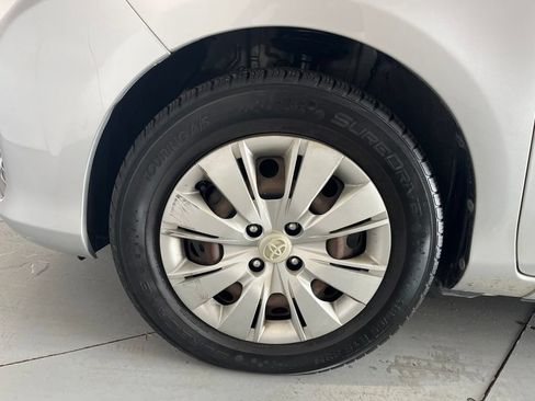 Used 2012 Toyota Yaris LE FWD image 14