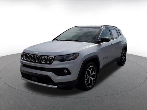 Used 2025 Jeep Compass Limited AWD/4WD image 7