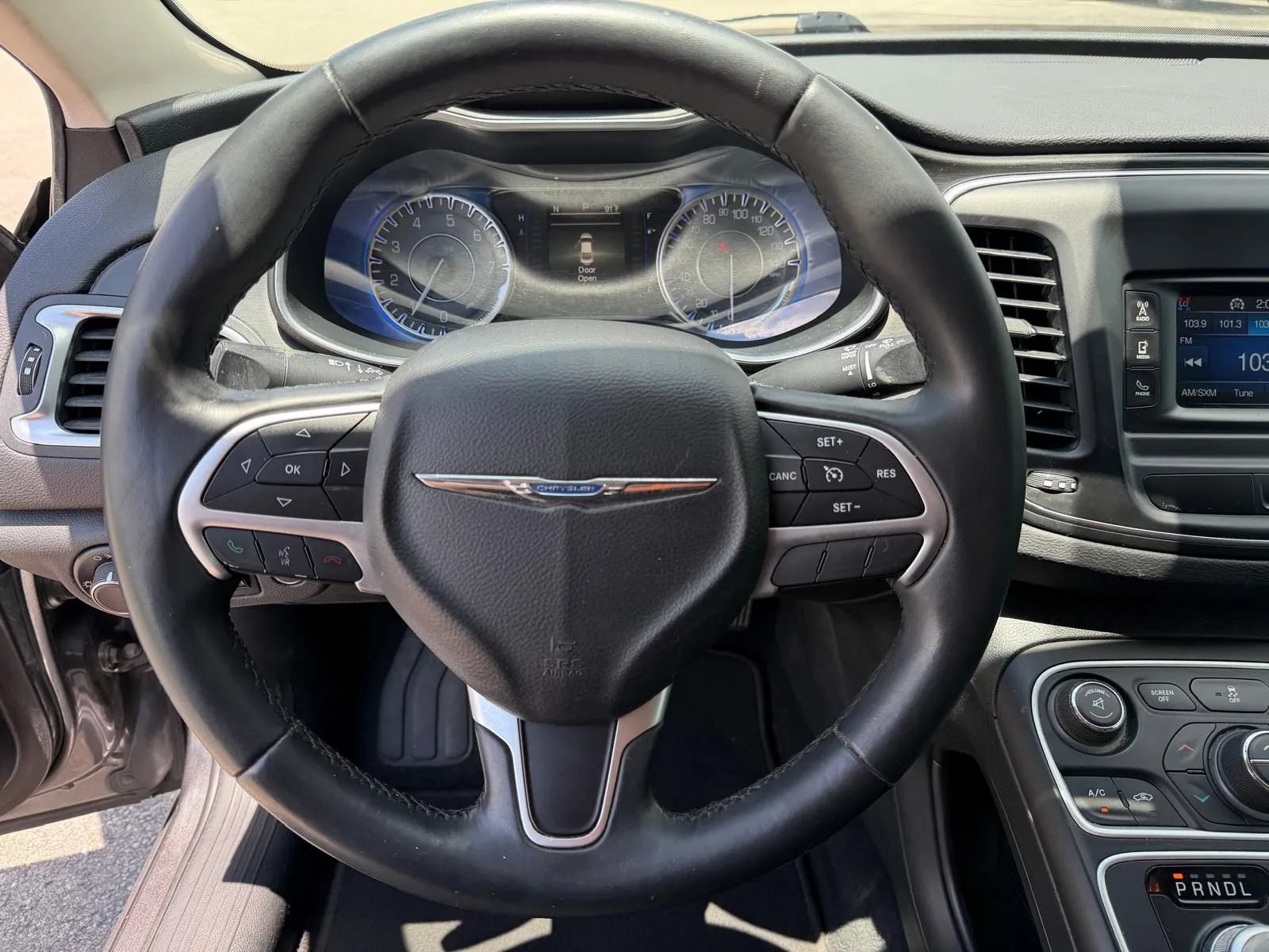 Used 2015 Chrysler 200 Limited w/ Convenience Group FWD image 14