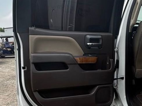 Used 2018 GMC Sierra 1500 SLT w/ Texas SLT Premium Package RWD image 11