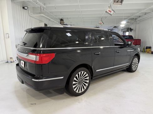 Used 2020 Lincoln Navigator L Reserve w/ Luxury Package image 6