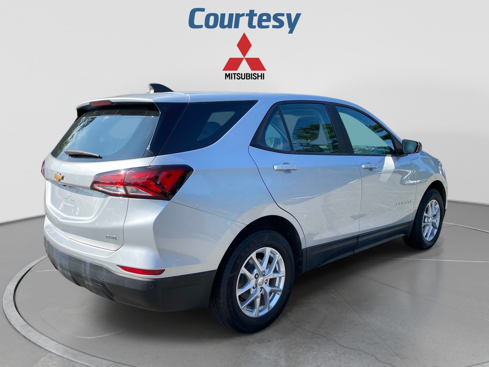 Used 2022 Chevrolet Equinox LS AWD/4WD image 7
