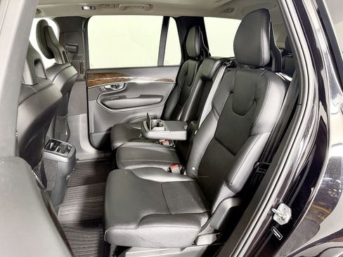 Used 2016 Volvo XC90 T6 Momentum w/ Momentum Plus Package image 37