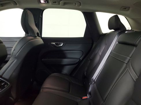 Used 2021 Volvo XC60 T5 Inscription FWD image 13