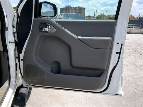 Used 2019 Nissan Frontier SV w/ Value Truck Package RWD image 28