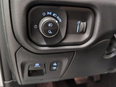 New 2026 RAM 1500 4x4 Crew Cab image 19