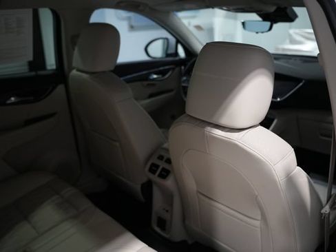 Used 2023 Buick Envision Avenir AWD/4WD image 21