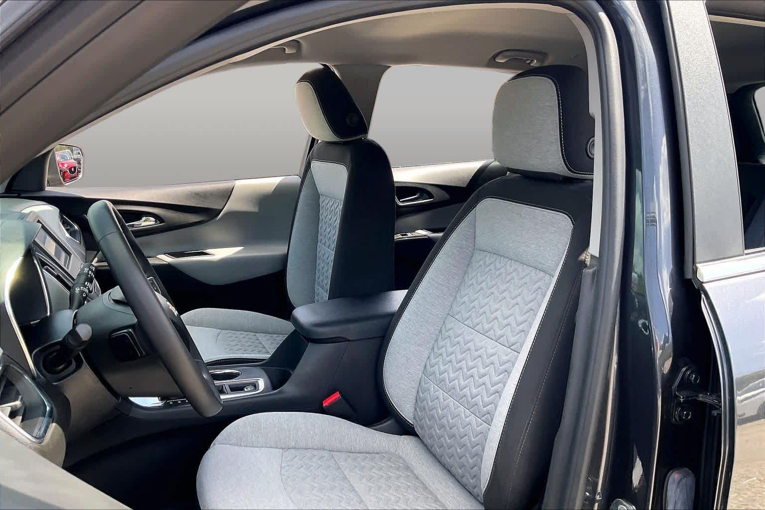Used 2022 Chevrolet Equinox LT FWD image 8
