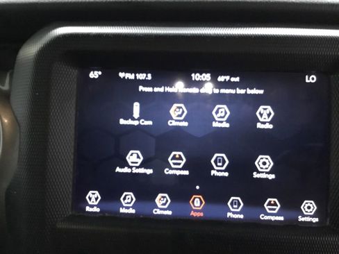Used 2019 Jeep Wrangler Unlimited Sahara AWD/4WD image 33