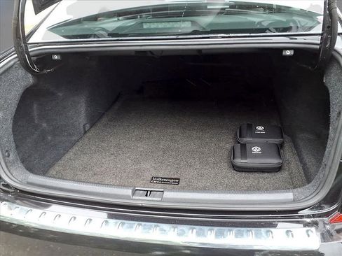 Certified 2021 Volkswagen Passat 2.0T R-Line image 8