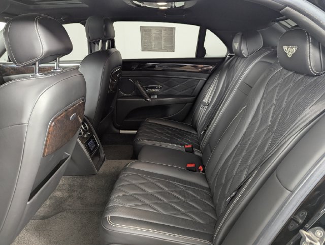 Used 2014 Bentley Flying Spur W12 AWD/4WD image 22