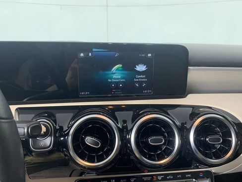 Used 2019 Mercedes-Benz A 220 image 27