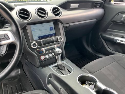 Used 2022 Ford Mustang GT w/ Black Accent Package RWD image 18