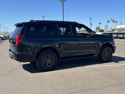 Certified 2025 Ford Expedition Tremor AWD/4WD image 9