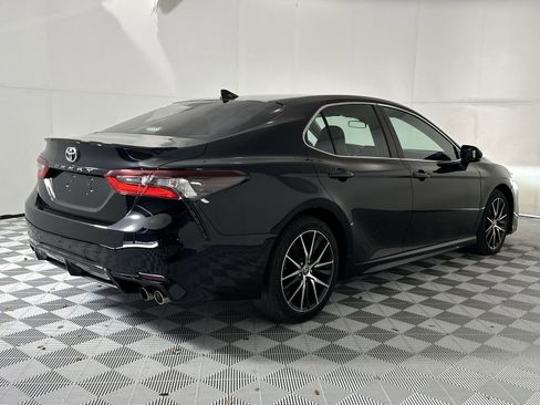 Used 2021 Toyota Camry SE FWD image 8