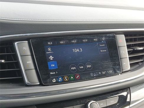 Used 2024 Buick Enclave Premium image 13