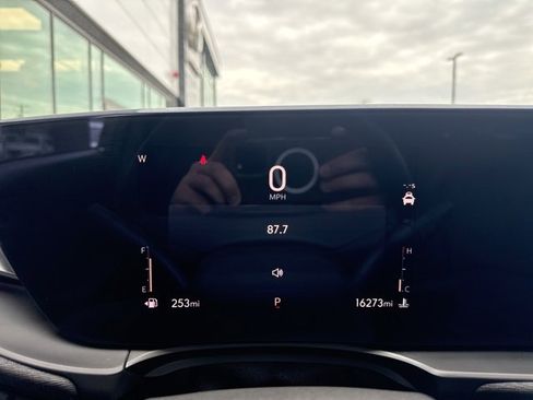 Used 2024 Buick Envista Sport Touring w/ Convenience I Package image 20