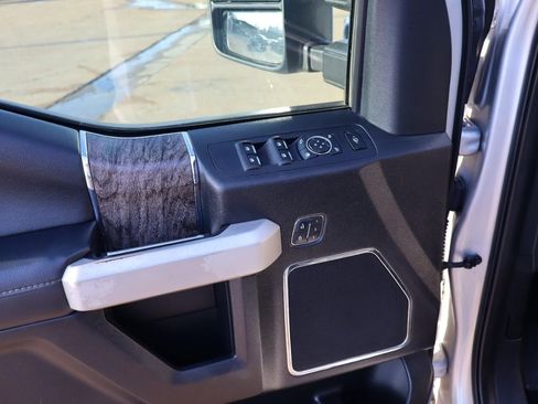 Used 2019 Ford F350 Lariat w/ Lariat Value Package image 11