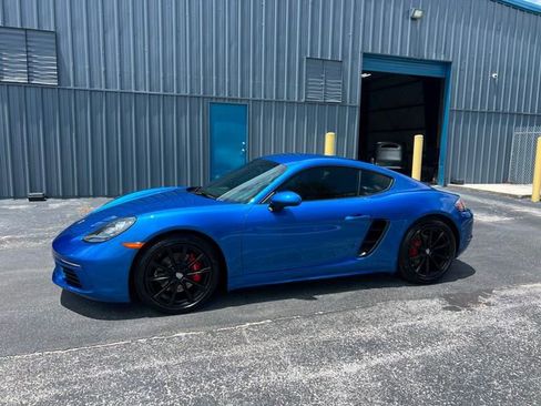 Used 2018 Porsche 718 Cayman RWD image 74