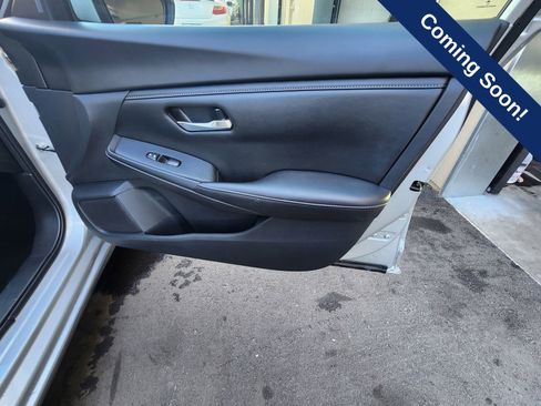 Used 2023 Nissan Sentra SV FWD image 22