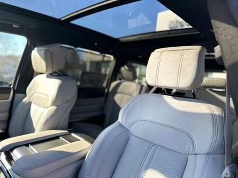 New 2026 Jeep Grand Wagoneer Summit image 12