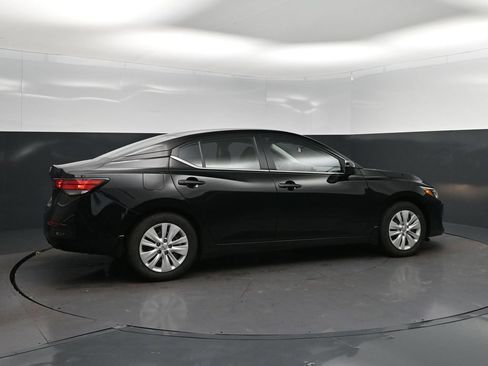Used 2025 Nissan Sentra S FWD image 8
