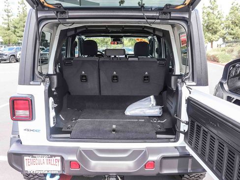Used 2024 Jeep Wrangler Unlimited AWD/4WD image 32