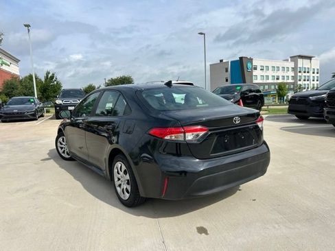 Used 2024 Toyota Corolla LE FWD image 4