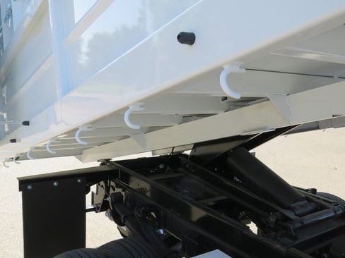 New 2023 RAM 5500 Tradesman w/ Chrome Appearance Group image 28