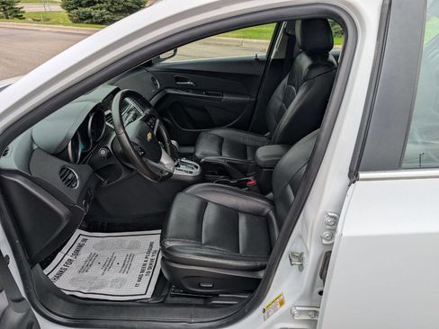 Used 2016 Chevrolet Cruze LT FWD image 14