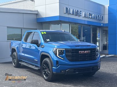 Used 2024 GMC Sierra 1500 Elevation w/ Preferred Package