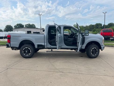 New 2026 Ford F350 Lariat w/ Tremor Off-Road Package AWD/4WD image 13